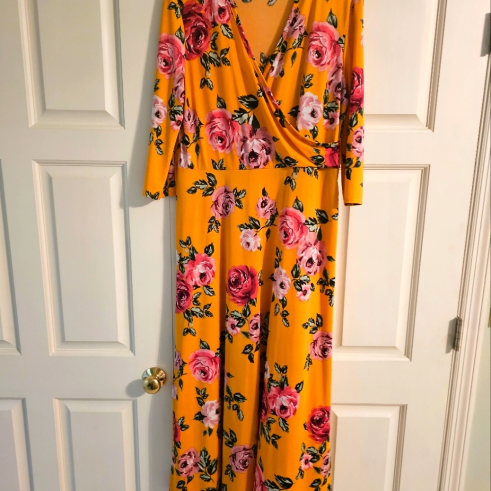 Love ❤️ Chesley Maxi Dress